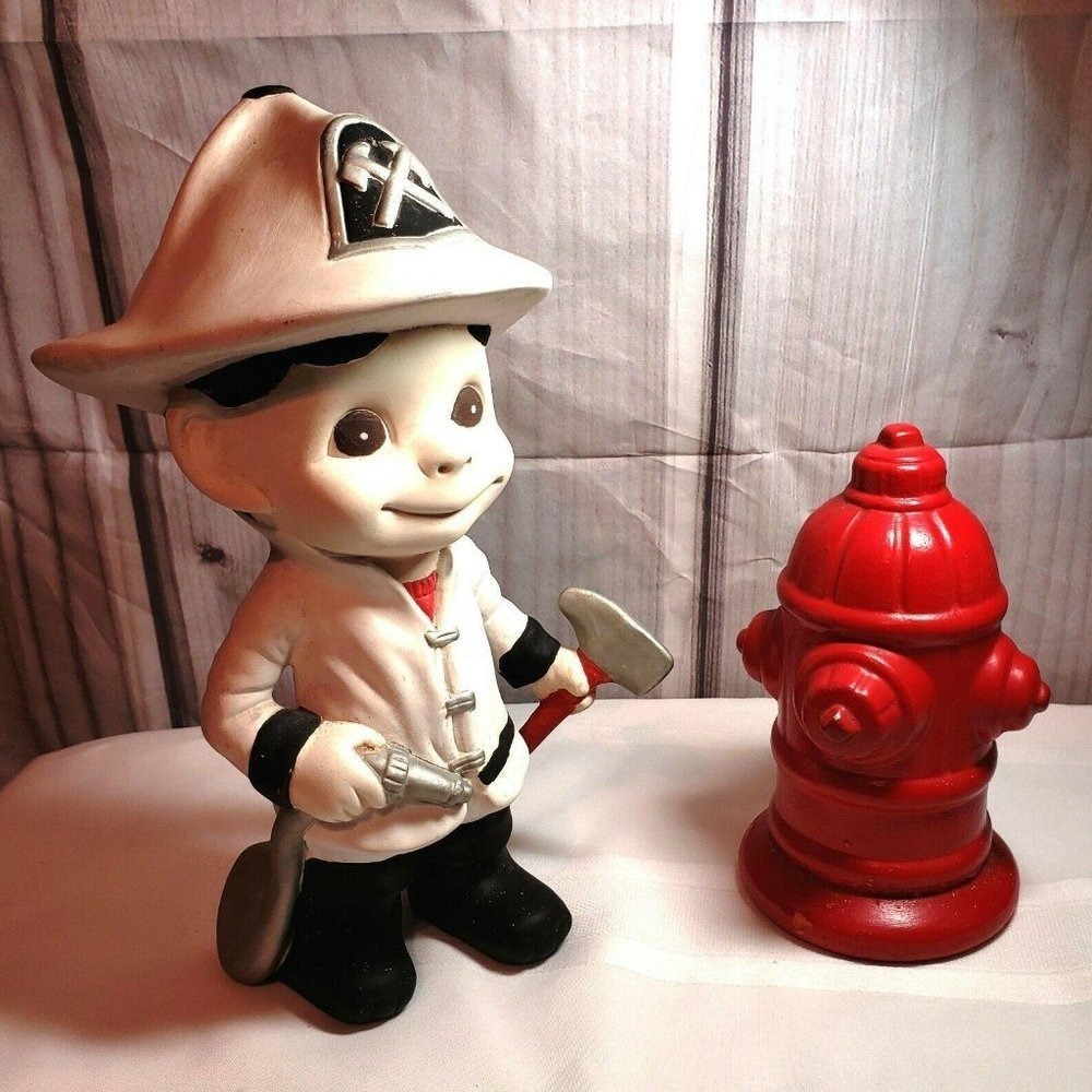 Firefighter Collection Plates Figurines Hydrant Pu